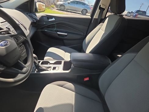 Used 2018 Ford Escape SE image 10