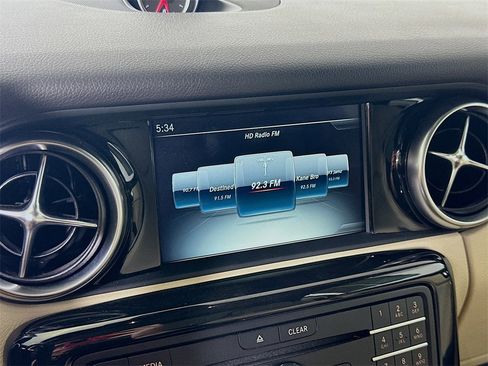 Used 2020 Mercedes-Benz SLC 300 SLC 300 image 26