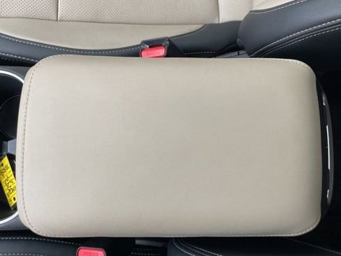 Used 2023 Subaru Outback Limited image 10