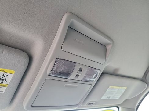 Used 2019 Nissan Frontier S image 31