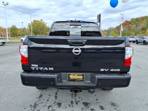 Certified 2024 Nissan Titan SV w/ SV Convenience Package image 16