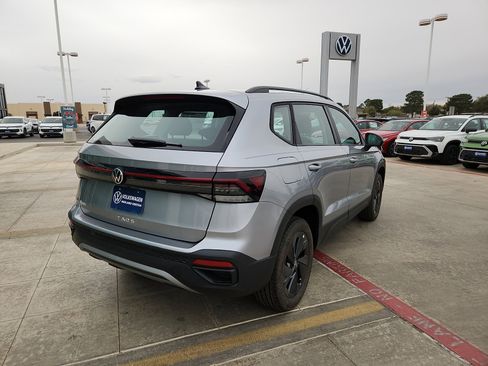 New 2026 Volkswagen Taos S image 7