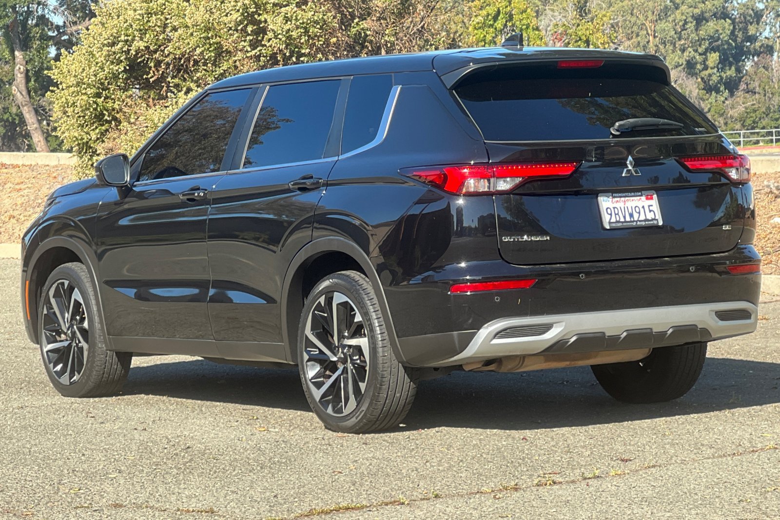 Used 2022 Mitsubishi Outlander SE AWD/4WD image 5