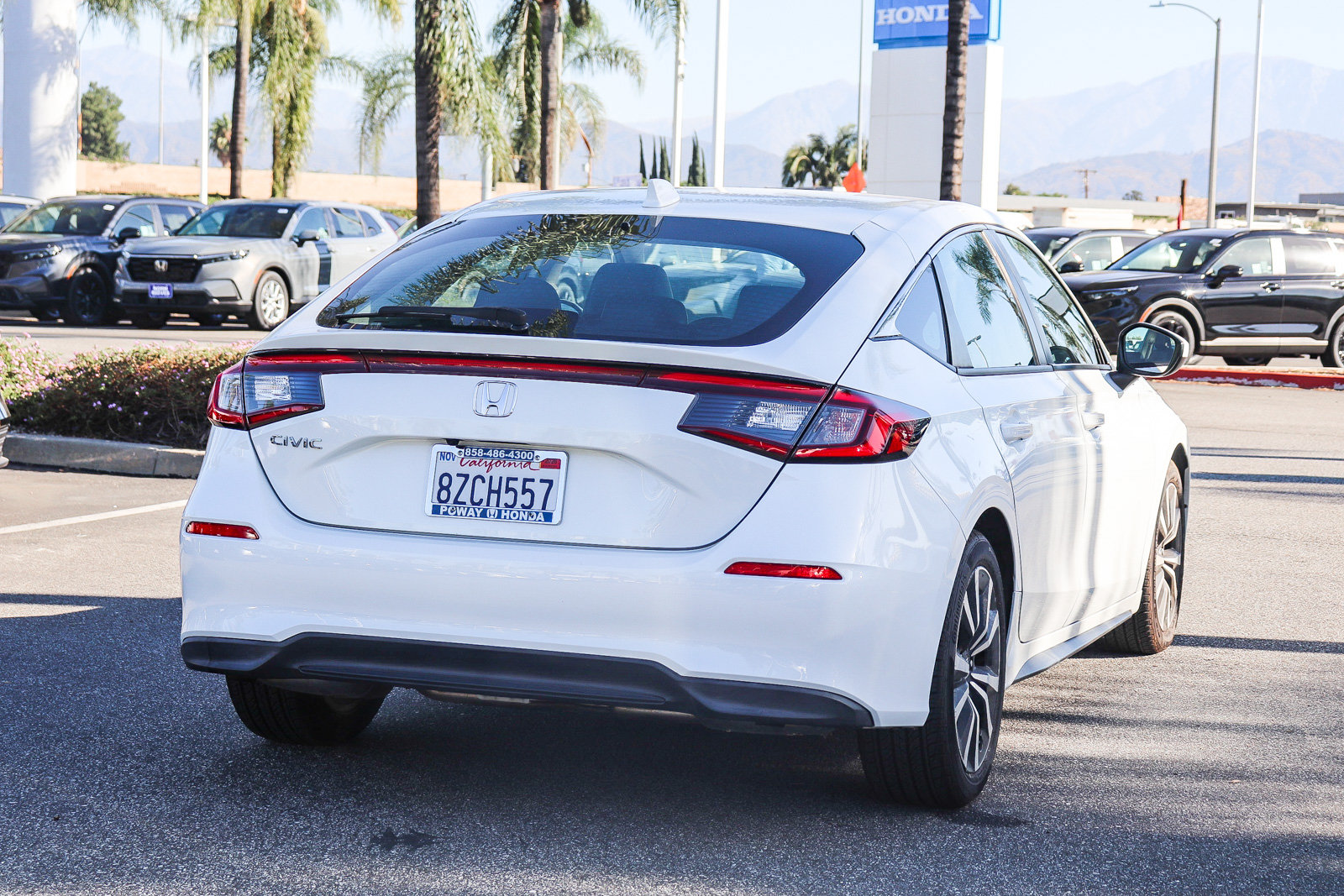 Used 2022 Honda Civic EX-L image 9