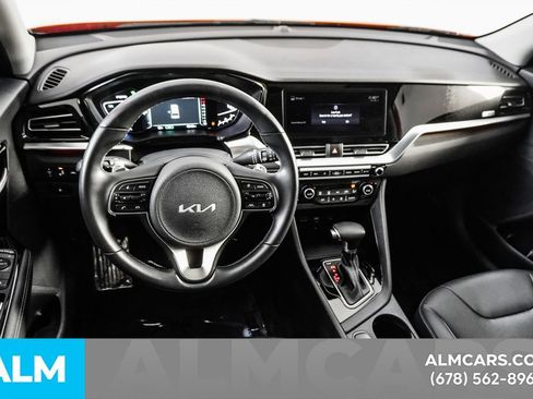 Used 2022 Kia Niro Touring Special Edition image 23