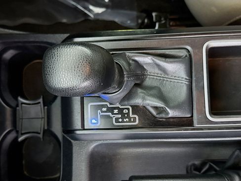 Used 2023 Toyota Tacoma SR RWD image 20