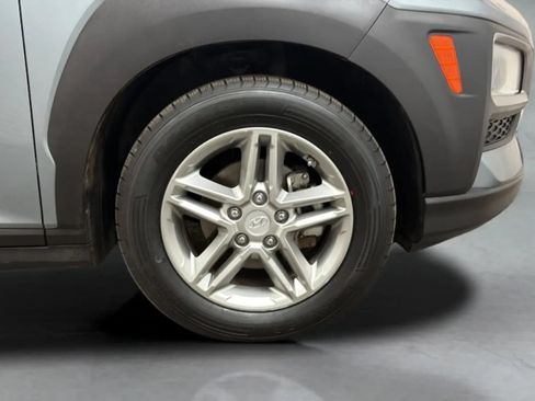 Used 2020 Hyundai Kona SE FWD image 25