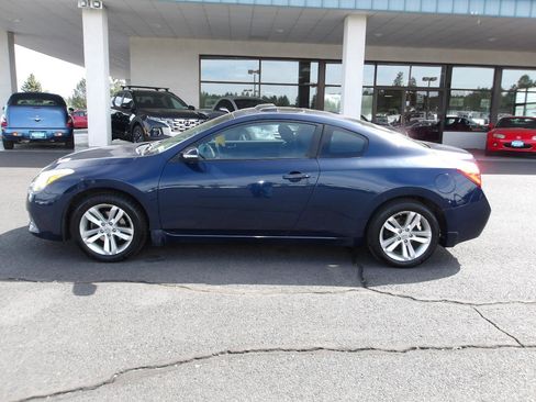 Used 2012 Nissan Altima 2.5 S w/ 2.5S Premium Pkg FWD image 2