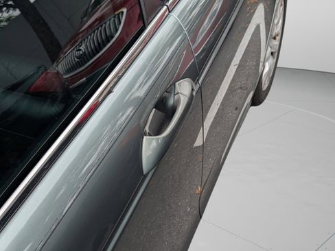 Used 2010 Honda Accord EX-L image 11