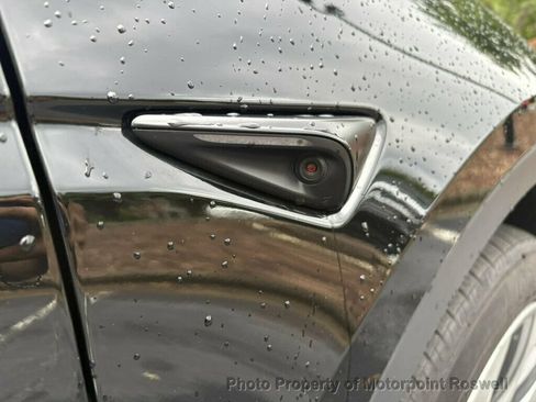 Used 2023 Tesla Model Y 2WD image 25