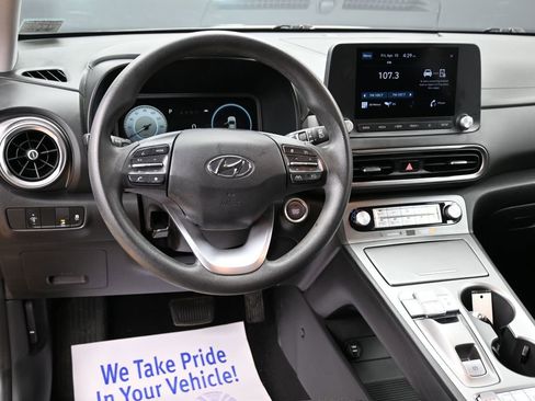 Used 2023 Hyundai Kona SE w/ Cargo Package image 30