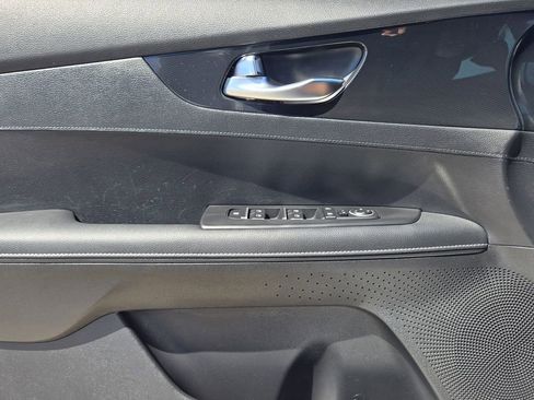 Certified 2024 Kia Forte GT-Line w/ GT-Line Premium Package image 23