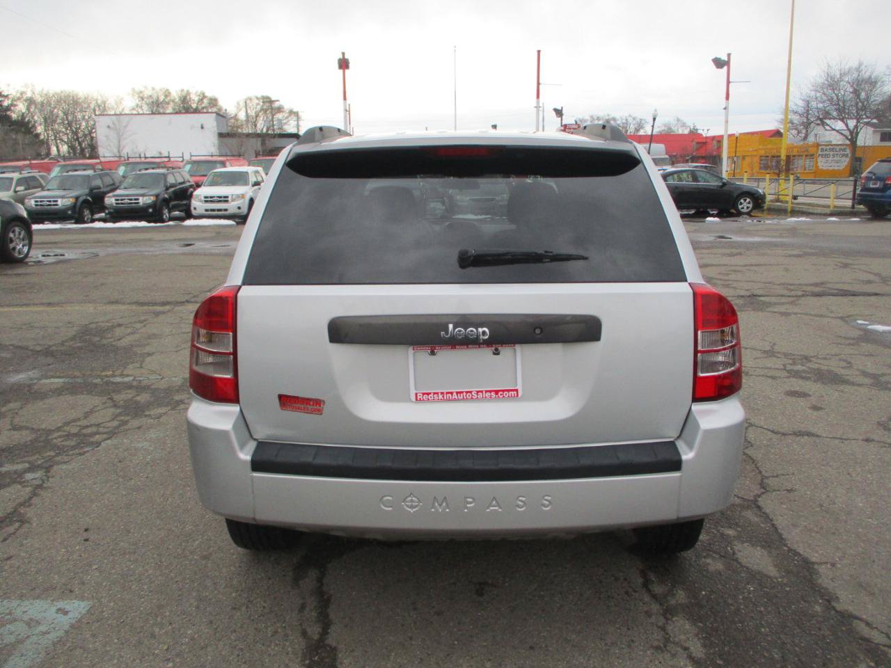 Used 2010 Jeep Compass Sport FWD image 5