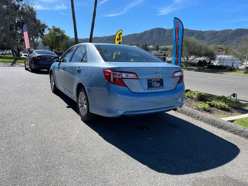 Used 2013 Toyota Camry LE image 7