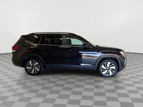 Used 2024 Volkswagen Atlas SE AWD/4WD image 12