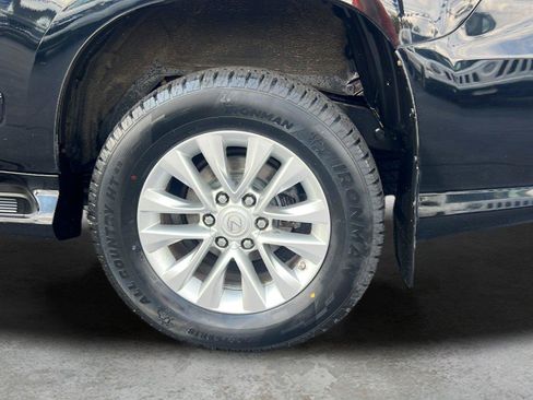 Used 2017 Lexus GX 460 Premium AWD/4WD image 29