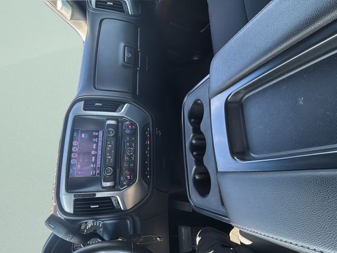 Used 2017 GMC Sierra 1500 SLE w/ SLE Value Package AWD/4WD image 17