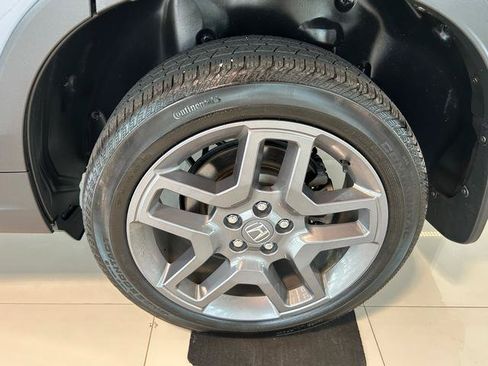 Used 2023 Honda Passport EX-L image 13