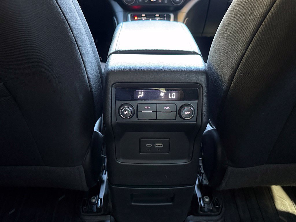 Used 2020 GMC Acadia SLE w/ LPO, Floor Liner Package FWD image 30