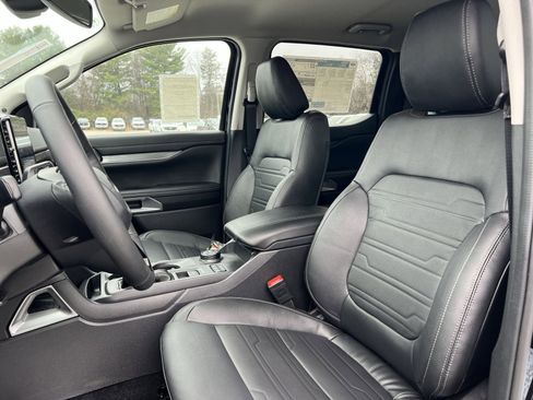 New 2025 Ford Ranger Lariat w/ FX4 Off-Road Package image 13