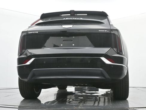 New 2025 Cadillac Optiq Luxury 2 w/ LPO, Floor Liner Package image 18