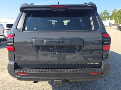 Used 2025 Toyota 4Runner Platinum image 4
