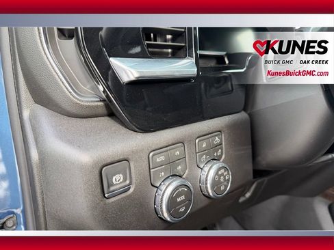 New 2026 GMC Sierra 1500 Elevation w/ Elevation Premium Package image 9