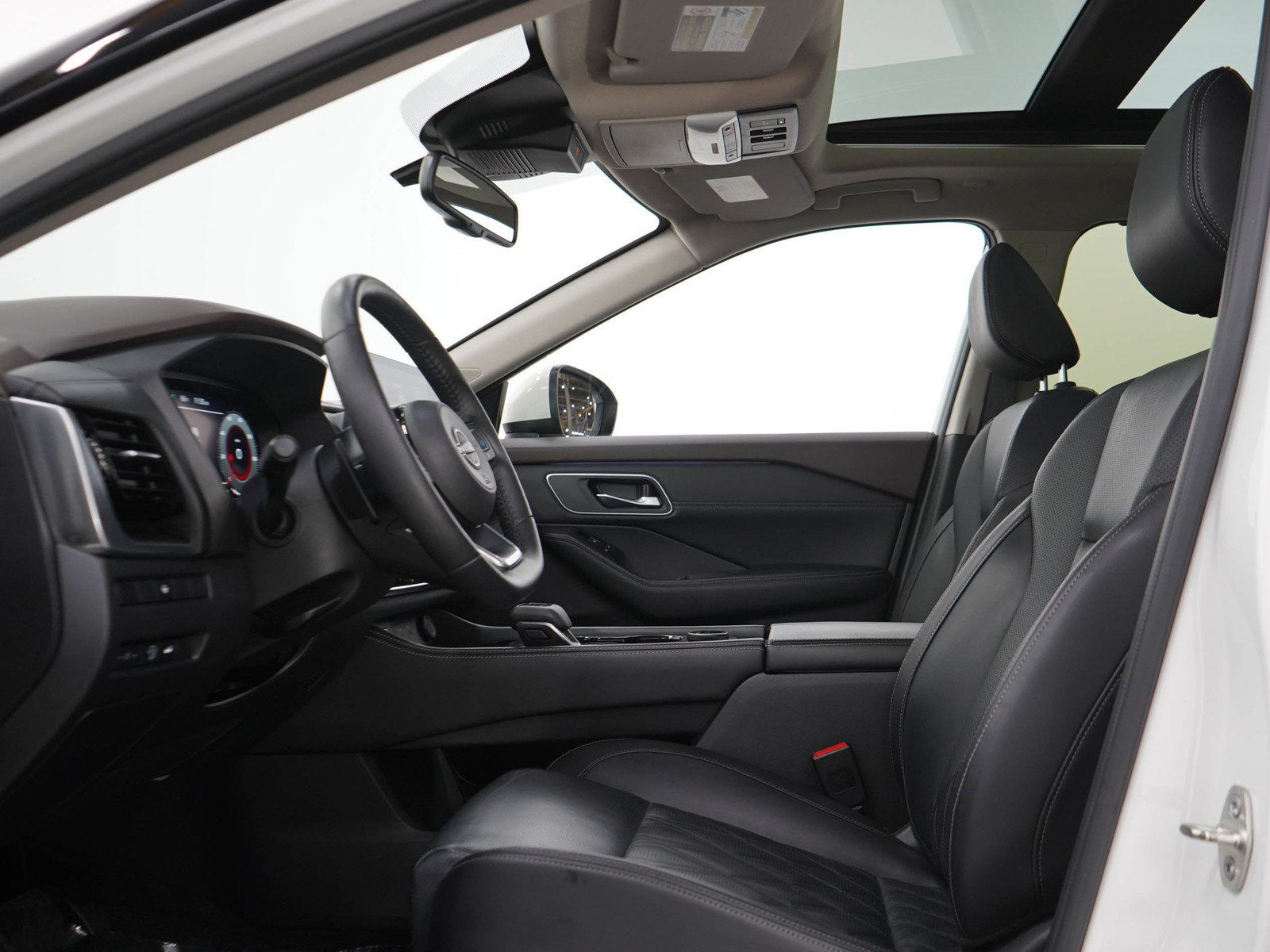 Used 2023 Nissan Rogue Platinum AWD/4WD image 23