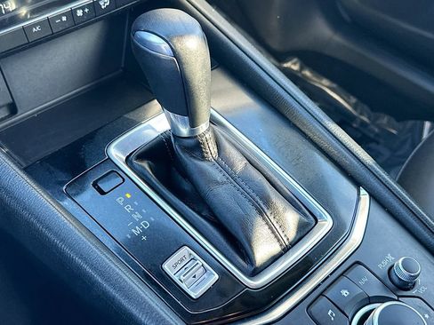 Used 2019 MAZDA CX-5 Touring image 17