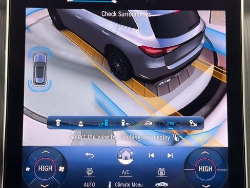 Used 2024 Mercedes-Benz GLC 300 GLC 300 w/ AMG Line image 22