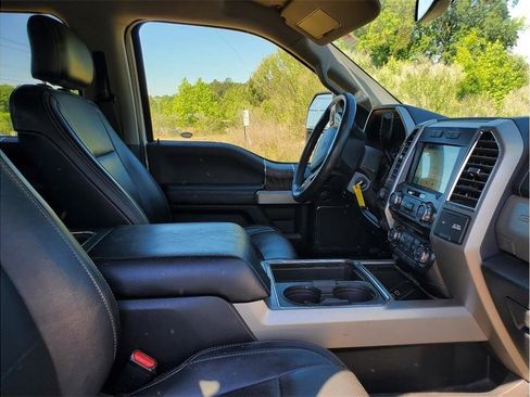 Used 2017 Ford F350 Lariat w/ Chrome Package AWD/4WD image 33