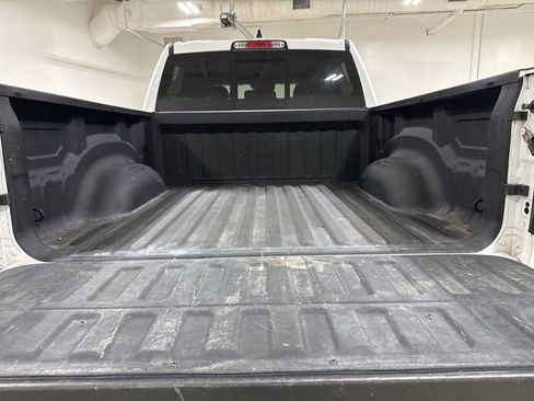 Used 2022 RAM 1500 Limited w/ Body Color Bumper Group AWD/4WD image 24