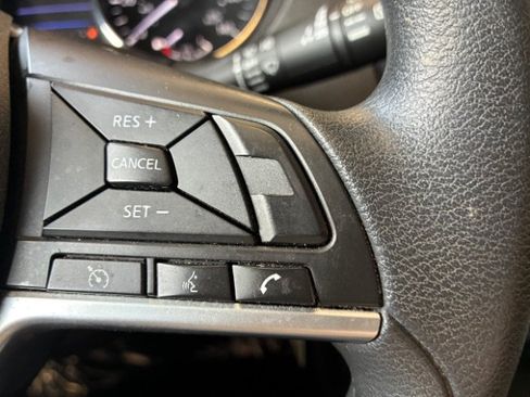 Used 2022 Nissan Rogue Sport S FWD image 22