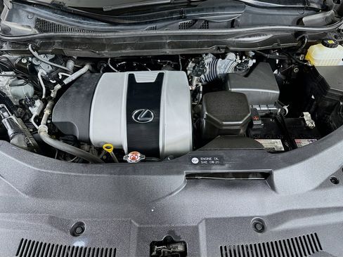 Used 2021 Lexus RX 350L Premium w/ Premium Package image 31