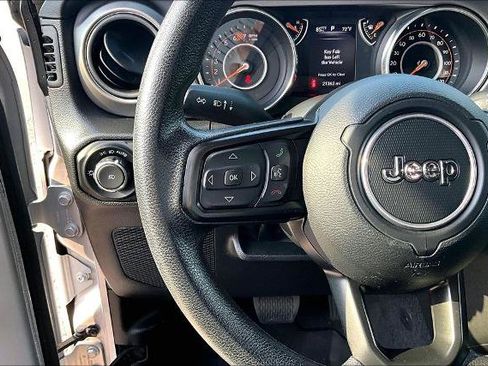 Used 2023 Jeep Wrangler Sport AWD/4WD image 18