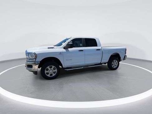 Used 2024 RAM 2500 Big Horn w/ Off Road Package AWD/4WD image 4
