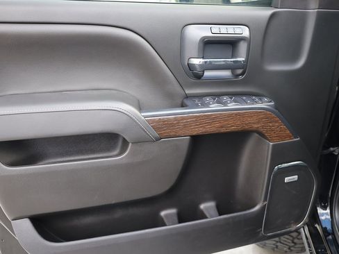 Used 2019 GMC Sierra 2500 Denali image 10