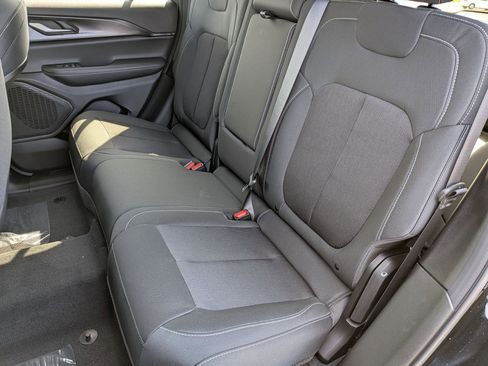 New 2026 Jeep Grand Cherokee Laredo X AWD/4WD image 29