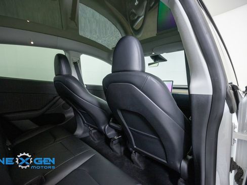 Used 2023 Tesla Model Y Long Range AWD/4WD image 33