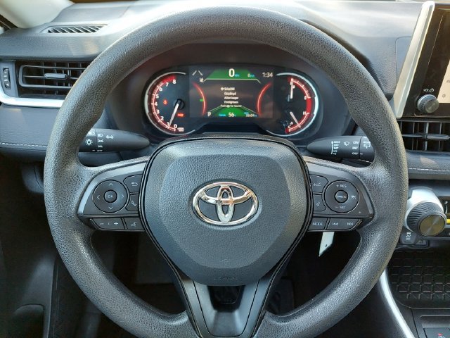 Used 2025 Toyota RAV4 LE AWD/4WD image 22
