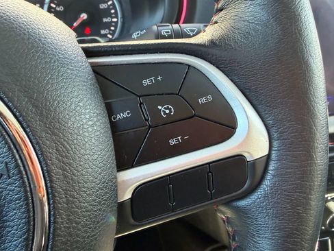 Used 2021 Jeep Renegade Trailhawk w/ Sun & Sound Group image 21