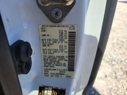 Used 2017 Nissan Frontier Desert Runner image 29