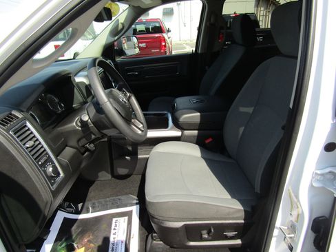 Used 2023 RAM 1500 Classic SLT w/ Trailer & Traction Group image 17