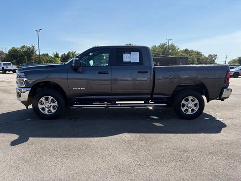 Used 2026 RAM 2500 Big Horn AWD/4WD image 4