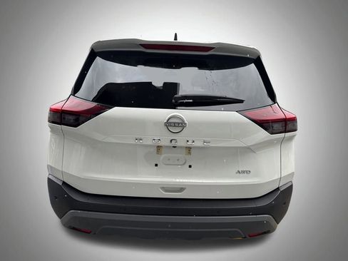 Used 2023 Nissan Rogue S image 4