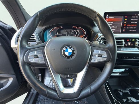 Used 2022 BMW X4 xDrive30i AWD/4WD image 15