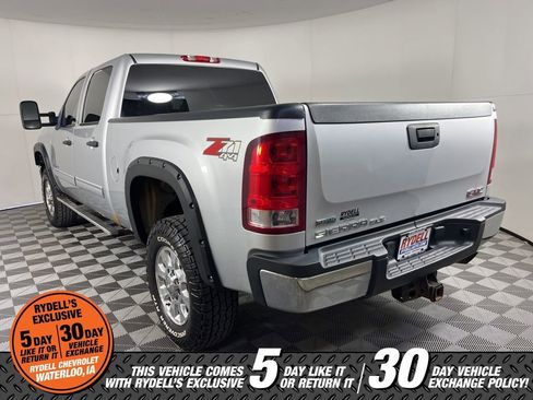Used 2012 GMC Sierra 2500 SLE w/ SLE Preferred Package AWD/4WD image 8