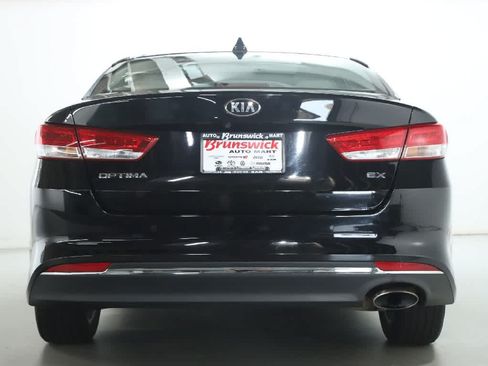 Used 2018 Kia Optima EX w/ Premium Package FWD image 45