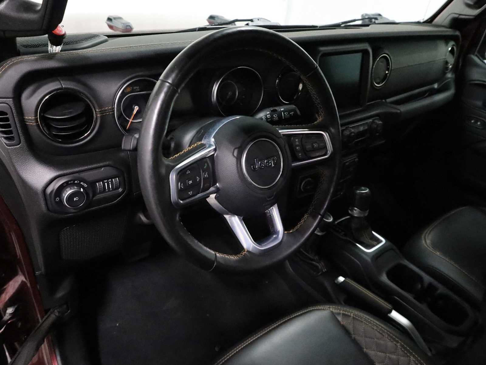 Used 2021 Jeep Wrangler Unlimited Sahara AWD/4WD image 4