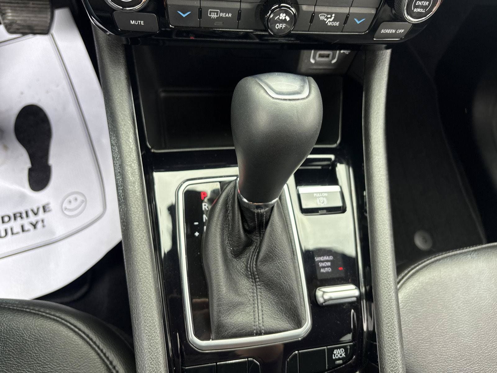 Used 2025 Jeep Compass Limited AWD/4WD image 22